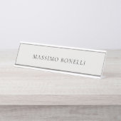 Platinum Grey Minimalist Plain Modern Schreibtischnamensplakette (Vorderseite )