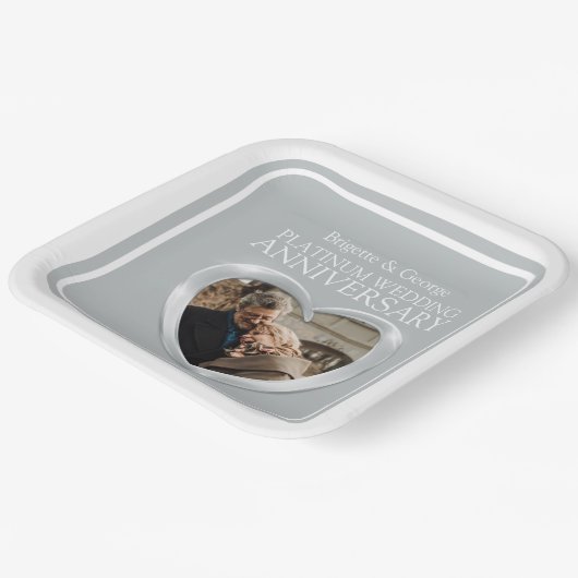 Platinum Herzquadrat des 70. Jubiläums Foto Pappteller (Gewinkelt)