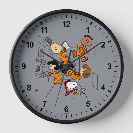 PLATZ | Erdnussbande im Weltraum Uhr (Vorderseite)