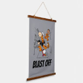 PLATZ | Erdnussbande im Weltraum Wandteppich Mit Holzrahmen (Gewinkelt)