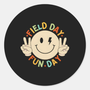 Platz für Feldaufenthalte für Lehrer Runder Aufkleber