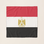Platz Scarf mit Flagge Ägyptens Schal<br><div class="desc">Fügen Sie Ihrem Kleiderschrank eine stilvolle Touch ägyptischen Stolzes mit unserem exklusiven quadratischen Schal mit der ägyptischen Fahne hinzu! Dieser quadratische Schal ist mehr als nur ein modisches Accessoire; er ist ein lebendiges Fest des reichen ägyptischen Kulturerbes. Das elegante Design zeigt die ikonische ägyptische Fahne und macht sie zu einer...</div>