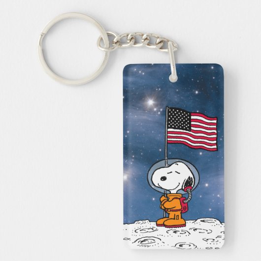 PLATZ | Snoopy mit Flaggenastronaut Schlüsselanhänger (Vorderseite)