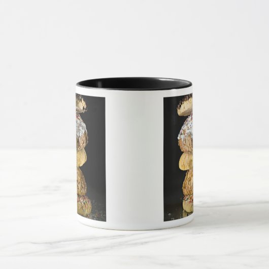 Plätzchen in einem Stapel Tasse (Zentrum)