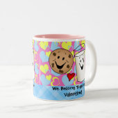 Plätzchen und Milch-Valentinsgruß Zweifarbige Tasse (VorderseiteRechts)