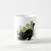 Playful Black Cat with Flowers – Cute Botanical Kaffeetasse (Mittel)
