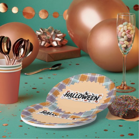 Playful Halloween Plaid Pappteller (Multi)