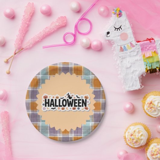 Playful Halloween Plaid Pappteller (Party)