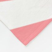 Playful Kawaii White Kitten Custom Fleecedecke (Ecke)