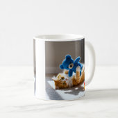 Playful Kitten Toy Kaffeetasse (VorderseiteRechts)