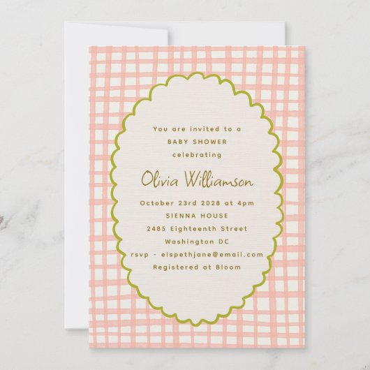 Playful Pink Gingham Scallop Border Baby Dusche Einladung (Vorderseite)