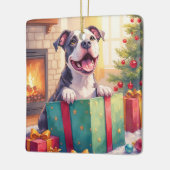 Playful Pitbull Opening Christmas Gifts Holiday Keramikornament (Links)