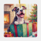 Playful Pitbull Opening Christmas Gifts Holiday Keramikornament (Vorderseite)