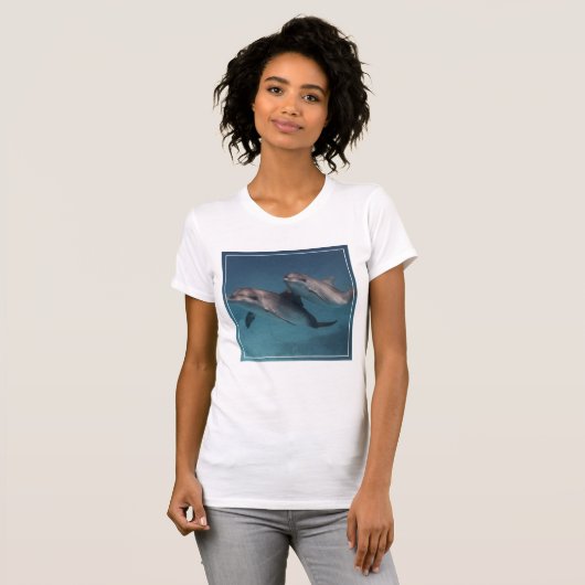 Playful Pose T-Shirt (Vorne ganz)