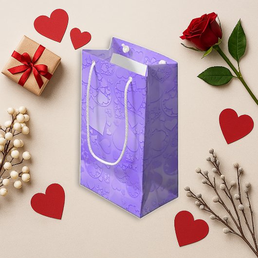 Playful Purple Graphic Heart Pattern Design Kleine Geschenktüte