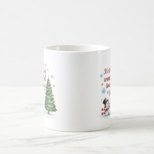 Playful Snowman and Pine Tree Merry Christmas Kaffeetasse (Mittel)