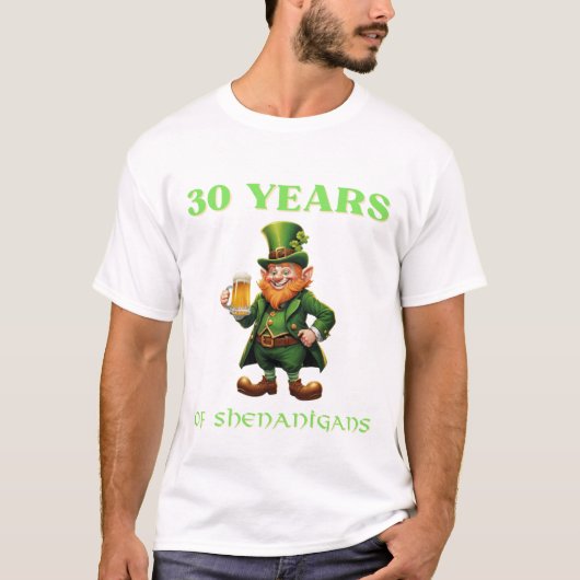 Playful St. Patrick's 30th Birthday Flirty Thirty T-Shirt (Vorderseite)