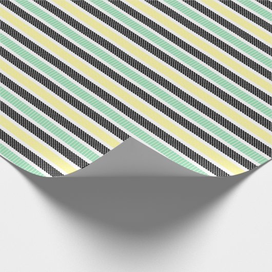 Playful Striped Polka Dot Pattern Geschenkpapier (Ecke)