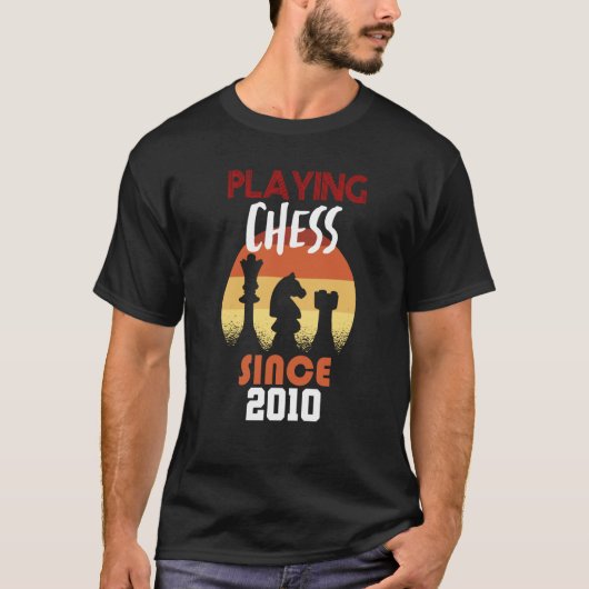Playing chess since 2010 T-Shirt (Vorderseite)