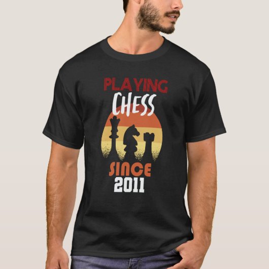 Playing chess since 2011 T-Shirt (Vorderseite)
