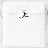 Playing soccer graphic black runder aufkleber (Tasche)