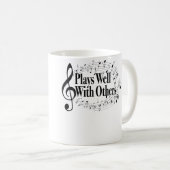 Plays Well With Others Treble Clef Band Orchestra  Kaffeetasse (VorderseiteRechts)