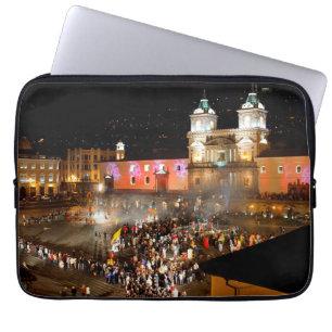 Plaza San Francisco, Quito, Ecuador Laptopschutzhülle