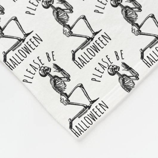 Please Be Halloween Spooky Season Skeleton Bones Fleecedecke (Ecke)