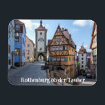 Plönlein in Rothenburg ob der Tauber, Deutschland Magnet<br><div class="desc">Plönlein in der historischen Altstadt von Rothenburg ob der Tauber. Alte historische Häuser und Türme.</div>