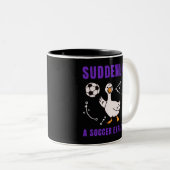 Plötzlich ein Fußball Experte Zweifarbige Tasse (VorderseiteRechts)