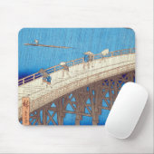 Plötzlicher Regenschauer über der Atake-Brücke, Ut Mousepad (Mit Mouse)