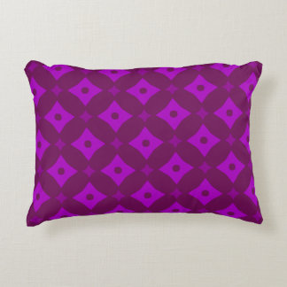 Plum and Orchid Diamond Pattern Dekokissen