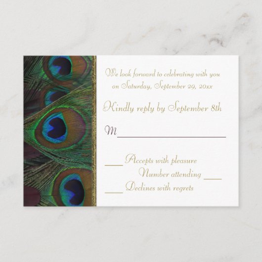 Plum, Gold Peacock Feathers RSVP Card Karte (Vorderseite)