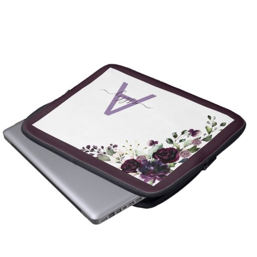 Plum Lila floral Script Name Monogram Initial Laptopschutzhülle (Vorne Knopf)