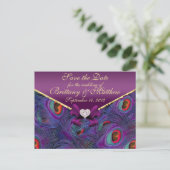 Plum Lila Peacock Save the Date Postkarte (Stehend Vorderseite)