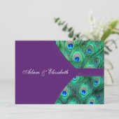 Plum Lila Peacock Wedding Einladung (Stehend Vorderseite)