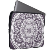 Plum Mandala Laptopschutzhülle (Vorne Rechts)