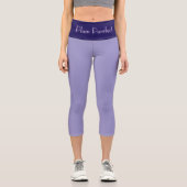 "PLUM PURRFRCT" Custom High-Waisted Capri Pants (Vorderseite)