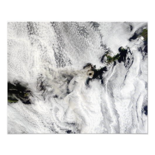 Plume aus dem Okmok-Vulkan, den Aleusianinseln Fotodruck (Vorne)