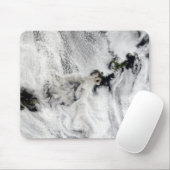 Plume aus dem Okmok-Vulkan, den Aleusianinseln Mousepad (Mit Mouse)