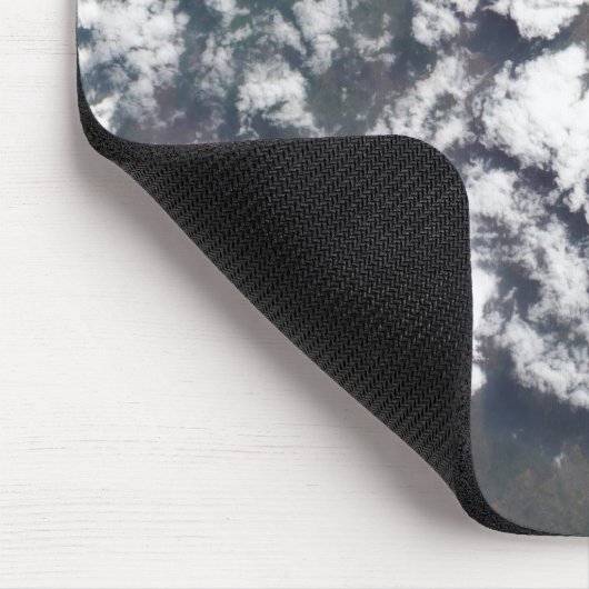 Plume erhebt sich aus dem Vulkan Nyiragongo in der Mousepad (Ecke)