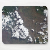 Plume erhebt sich aus dem Vulkan Nyiragongo in der Mousepad (Vorne)