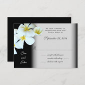 Plumeria auf Black Wedding Einladungs-Antwortkarte RSVP Karte (Vorne/Hinten)