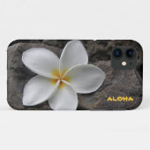 Plumeria auf den Felsen Case-Mate iPhone Hülle (Rückseite (Horizontal))