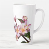 Plumeria-Blumen-Fotografie Latte Tasse (Rechts)