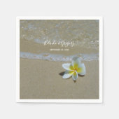Plumeria Frangipani auf Sand Wedding Serviette (Vorderseite)