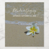 Plumeria Frangipani auf Sand Wedding Weinetikett (Einzelnes Label)
