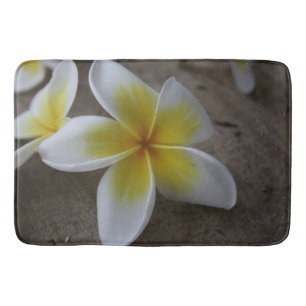 Plumeria - Frangipani Blumenfoto Badematte