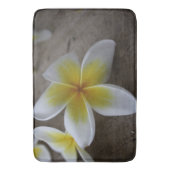 Plumeria - Frangipani Floral Fotograf Badematte (Vorderseite Vertikal)