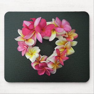 Plumeria im Herz-Ring auf mousepad